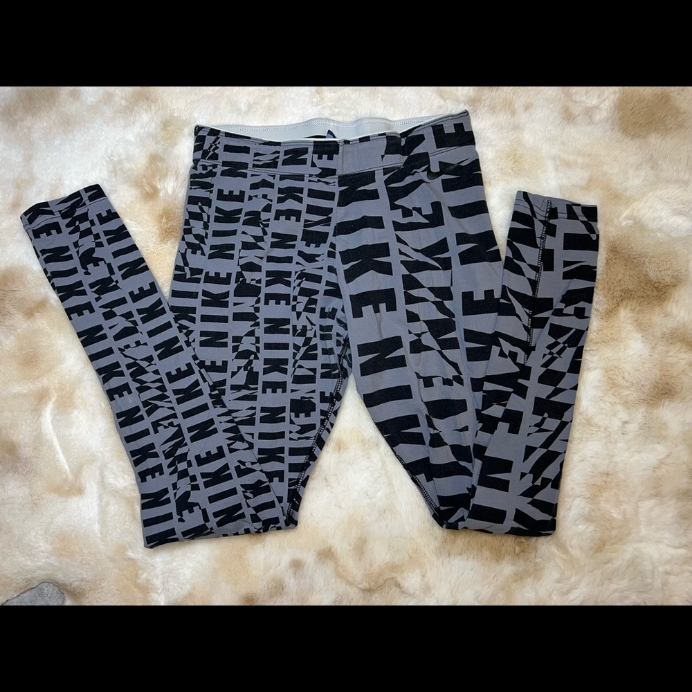 NIKE LEGGING